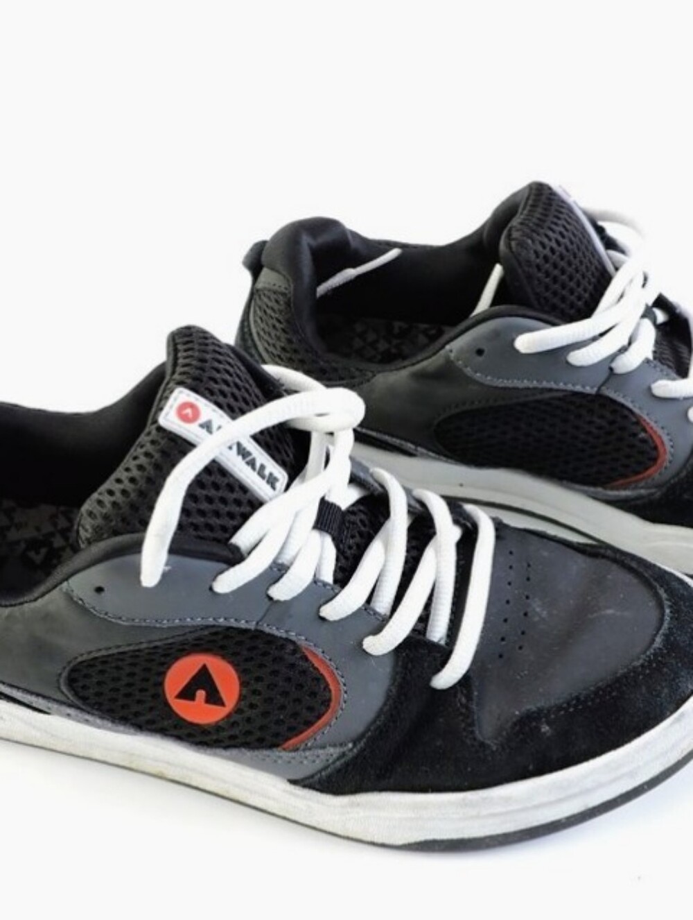 Men's Airwalk "Everett" Lace Up Low Sneakers - Size 9